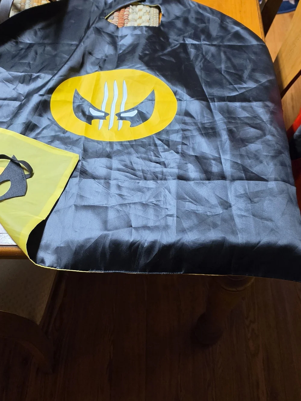 Marvel Kids Black and Yellow Wolverine Superhero Cape with Mask